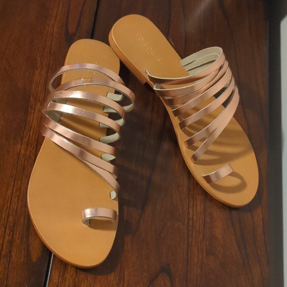 *NEW* Torgēis Metallic Pink  Strappy Sandals Women's size 11